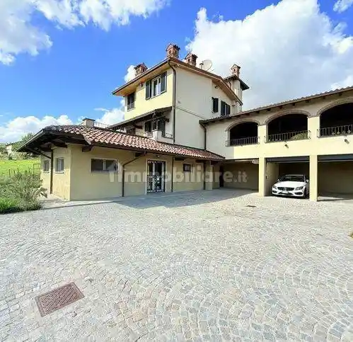 Villa in vendita a Tortona