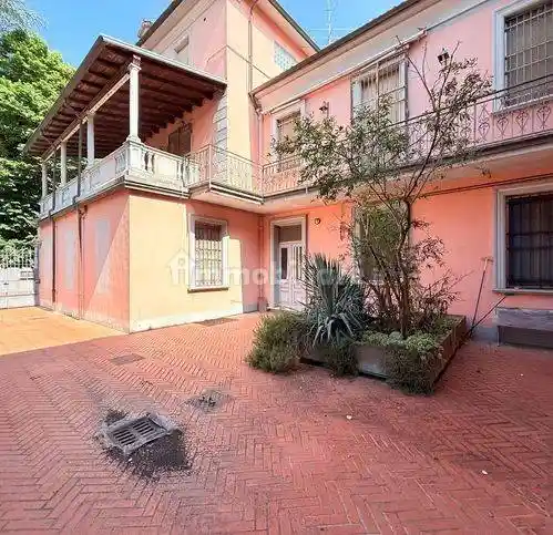 Villa in vendita a Tortona