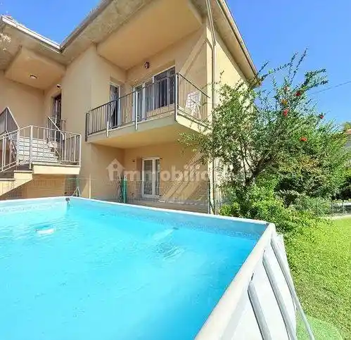 Casa indipendente in vendita a Tortona