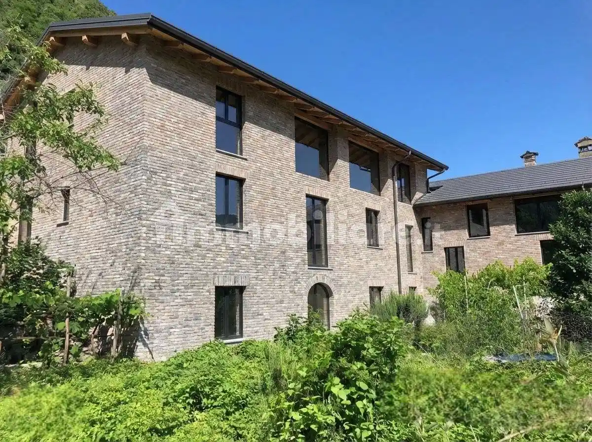 Rustico - Casale in vendita a Caslino d'Erba