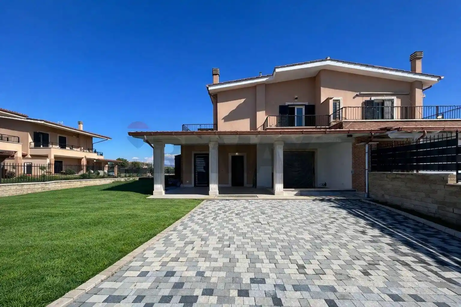 Villa in vendita a Pomezia