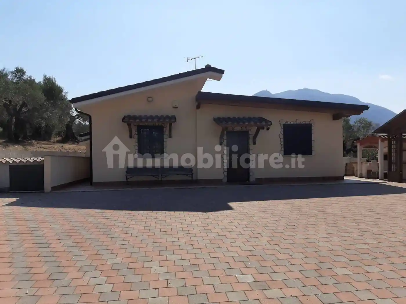 Villa in vendita a Palombara Sabina