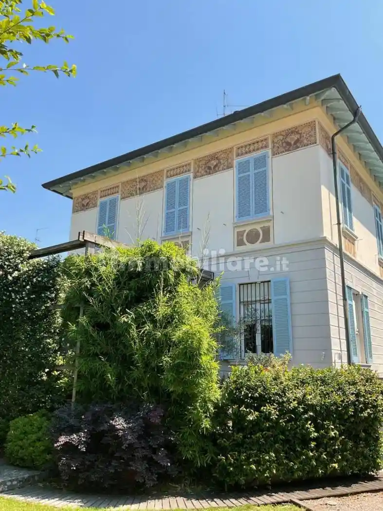 Villa in vendita a Corbetta