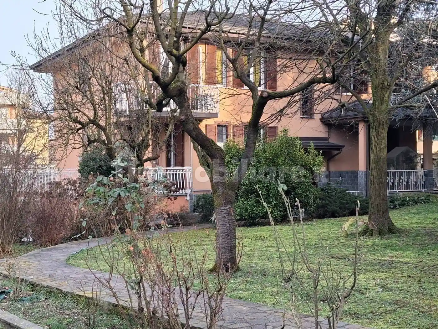 Appartamento in affitto a Arese