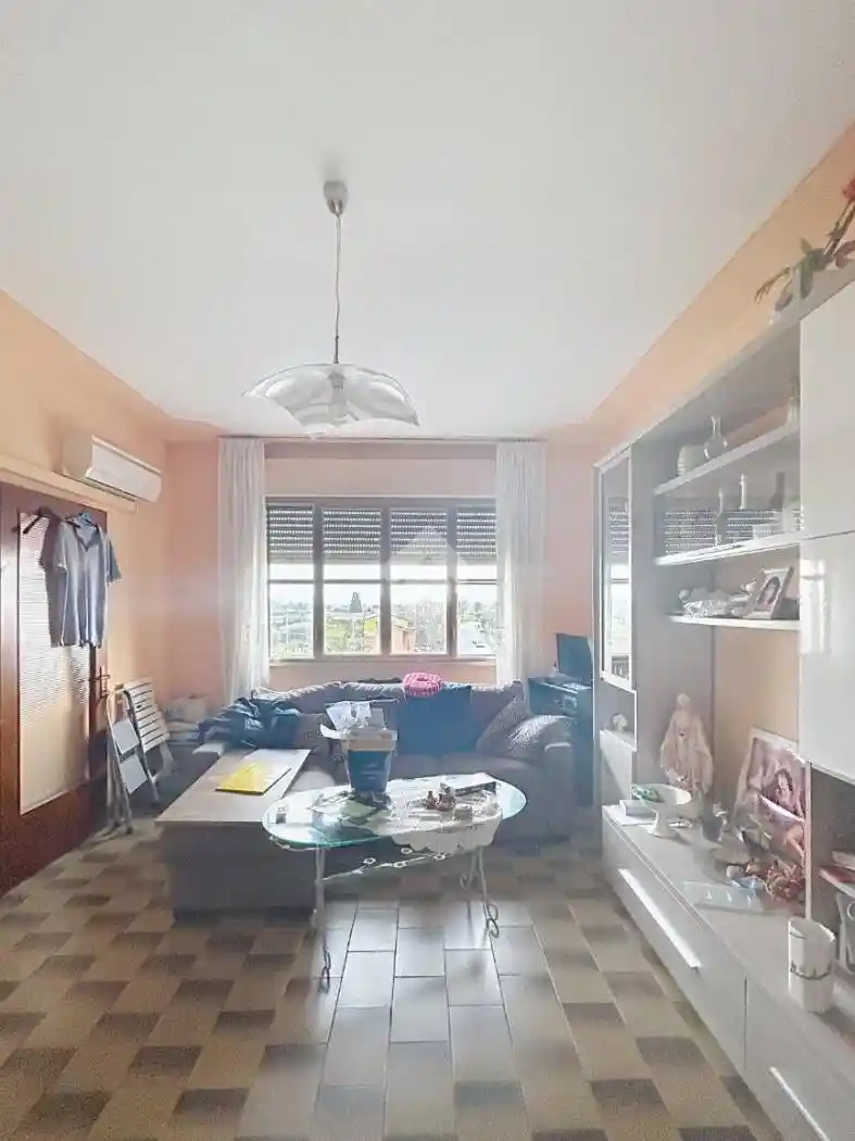 Appartamento in vendita a Cascina