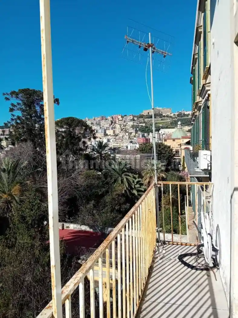 Appartamento in affitto a Napoli