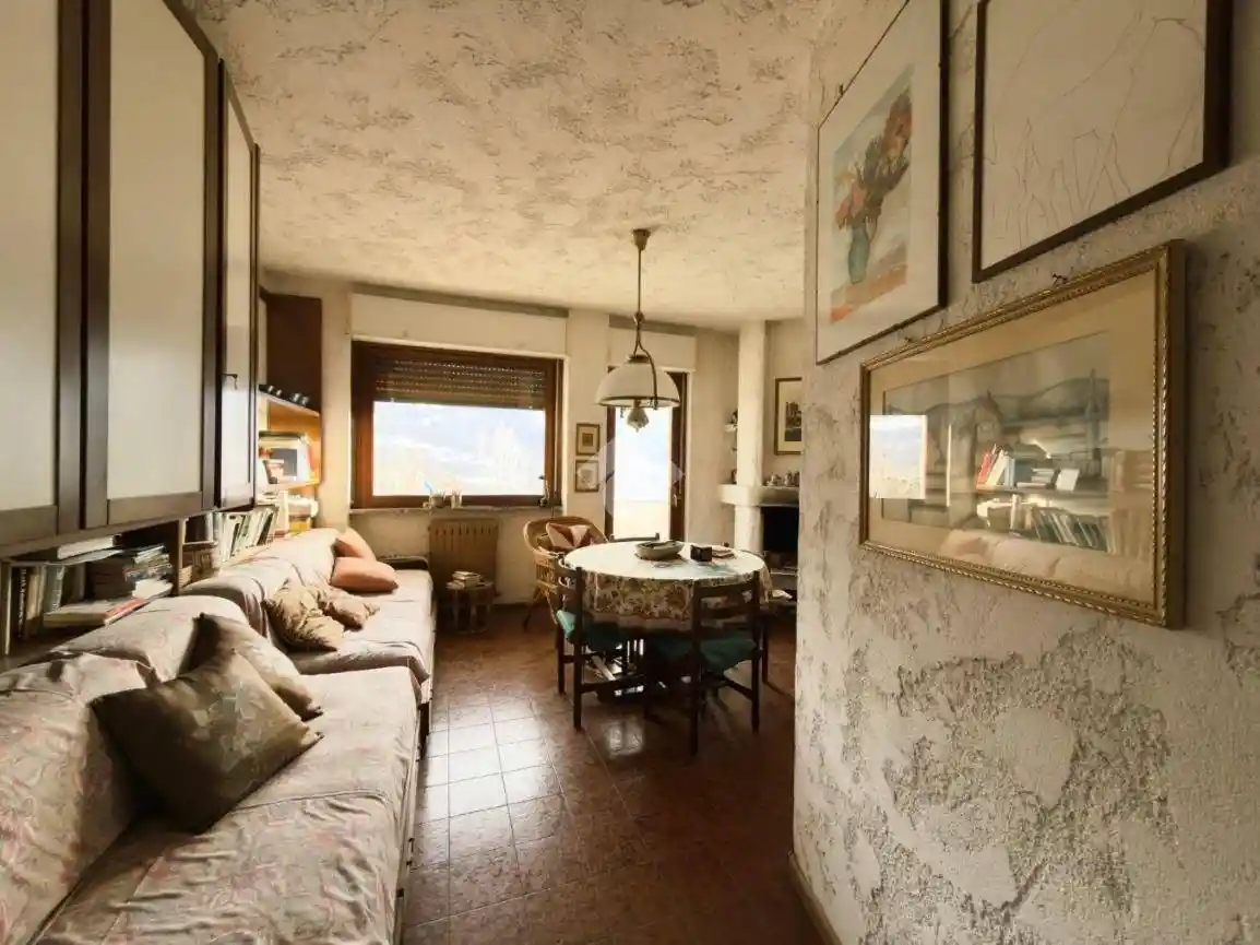 Appartamento in vendita a Teglio