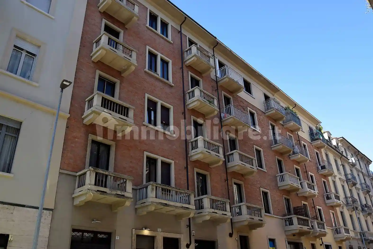 Palazzo - Edificio in vendita a Torino