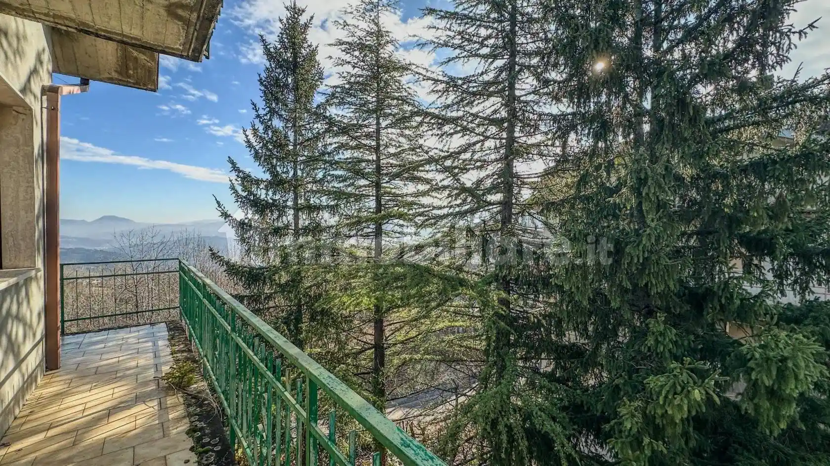 Appartamento in vendita a Lizzano in Belvedere