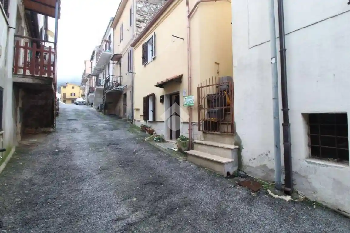 Appartamento in vendita a Montorio Romano