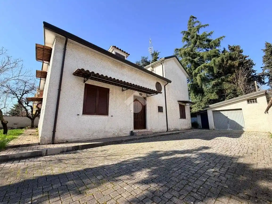 Villa in vendita a Frosinone