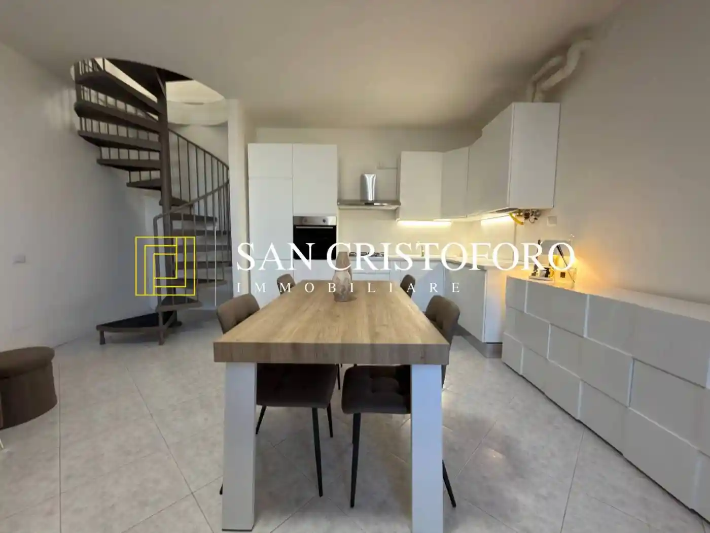 Appartamento in affitto a Saronno