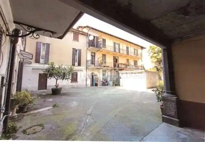 Appartamento in vendita a Erba