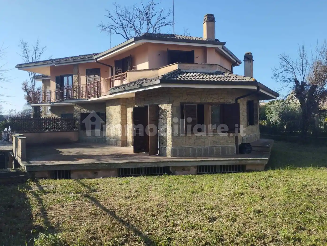 Villa in vendita a Manziana