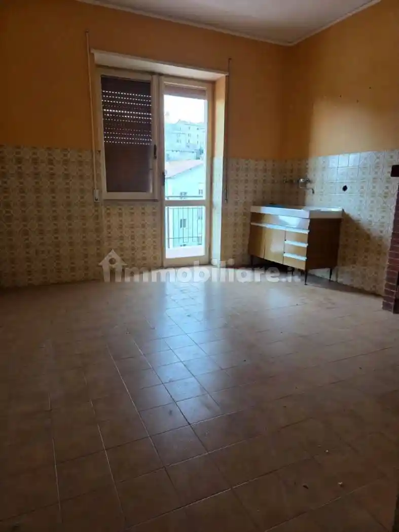 Appartamento in vendita a Tolfa