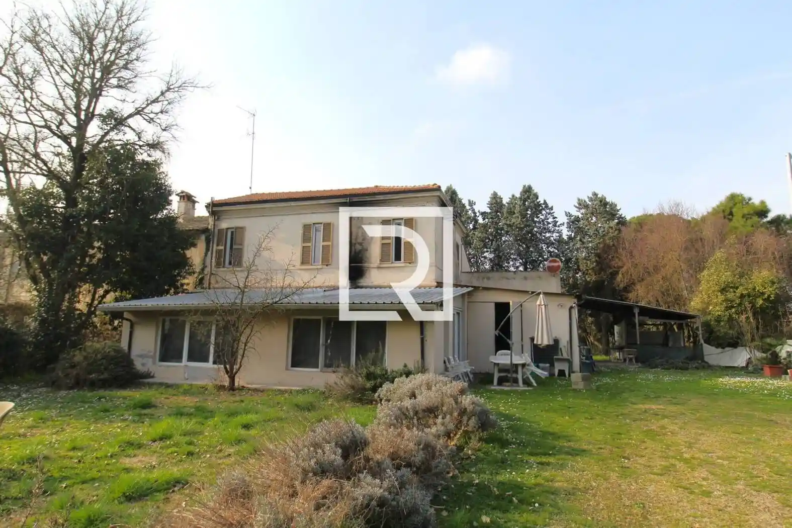 Rustico - Casale in vendita a Ravenna