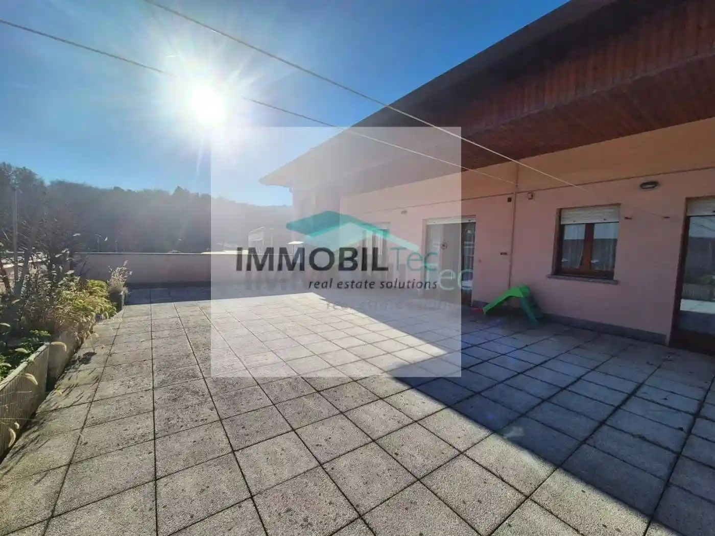 Appartamento in affitto a Lipomo