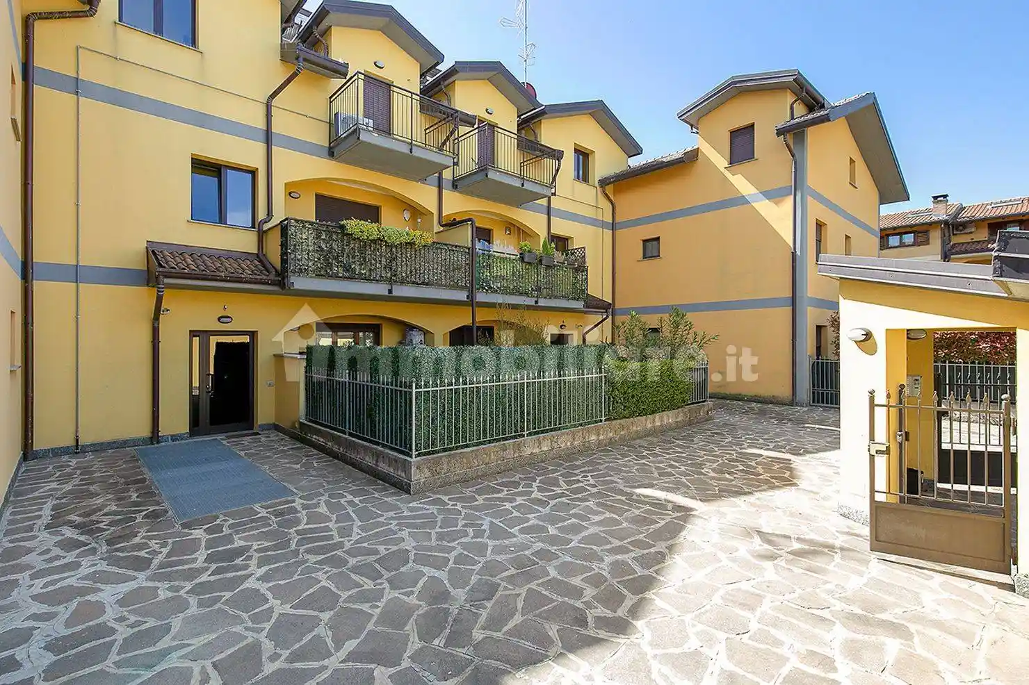 Appartamento in vendita a Cislago