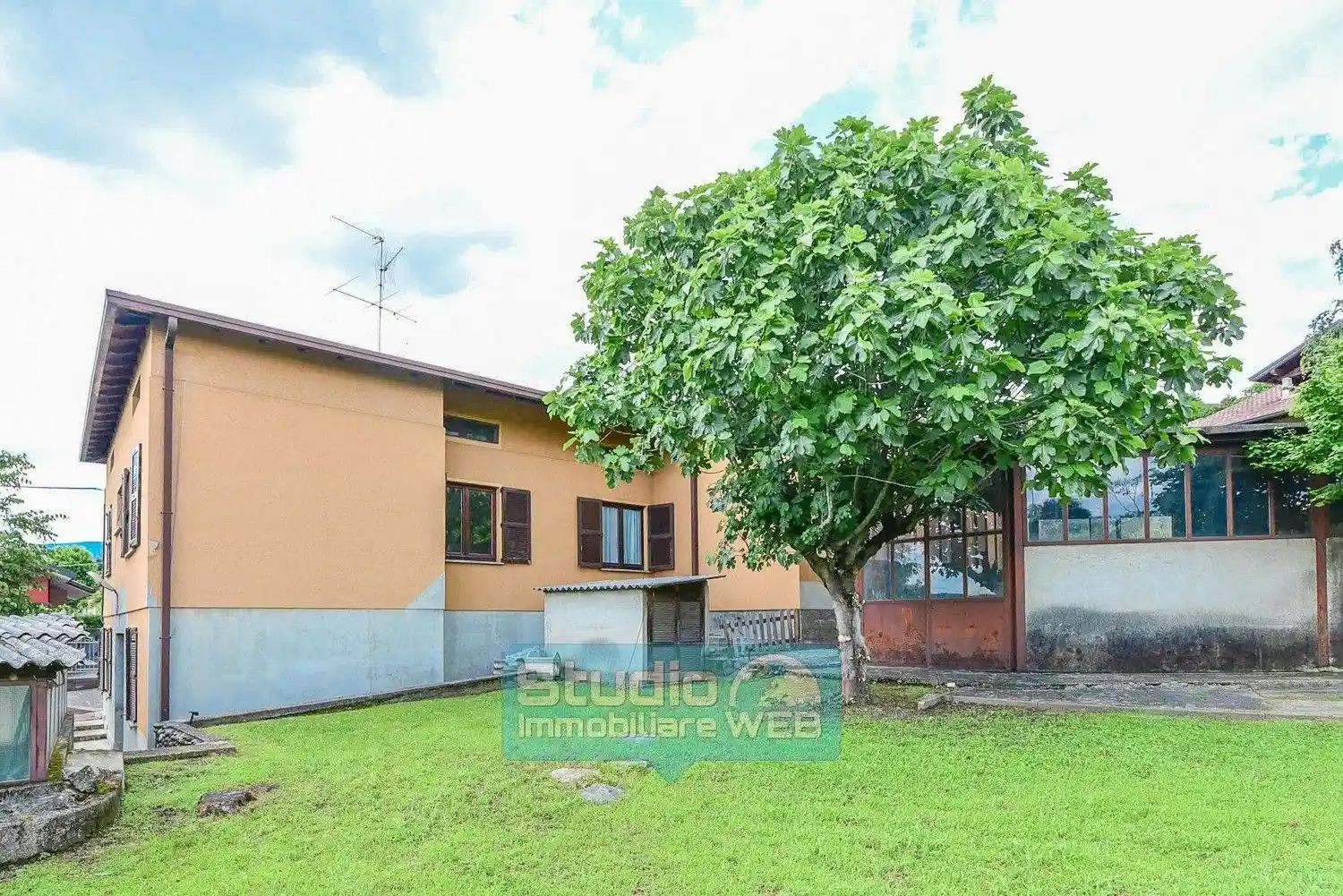 Villa in vendita a Erba