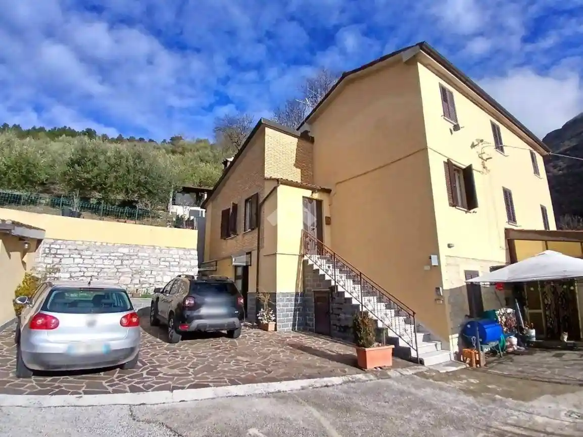 Appartamento in vendita a Gubbio