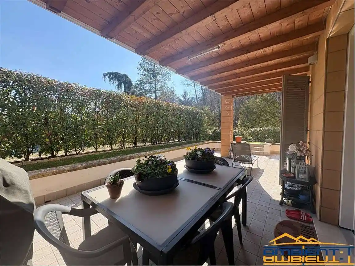 Appartamento in vendita a Imbersago