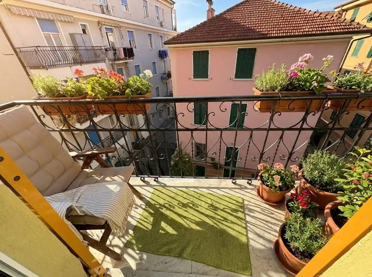 Appartamento in vendita a Varazze