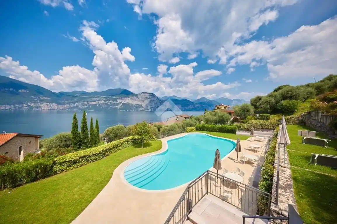 Appartamento in vendita a Brenzone sul Garda