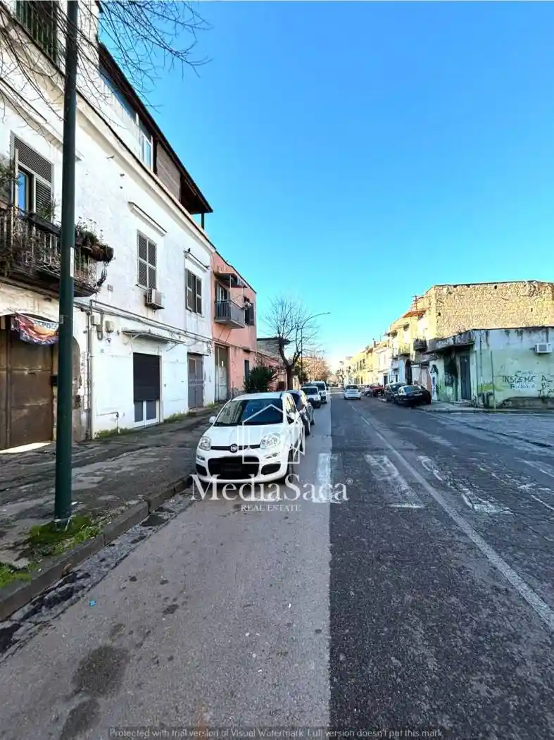 Appartamento in vendita a Napoli