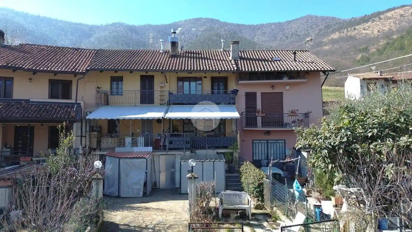Casa indipendente in vendita a Val della Torre