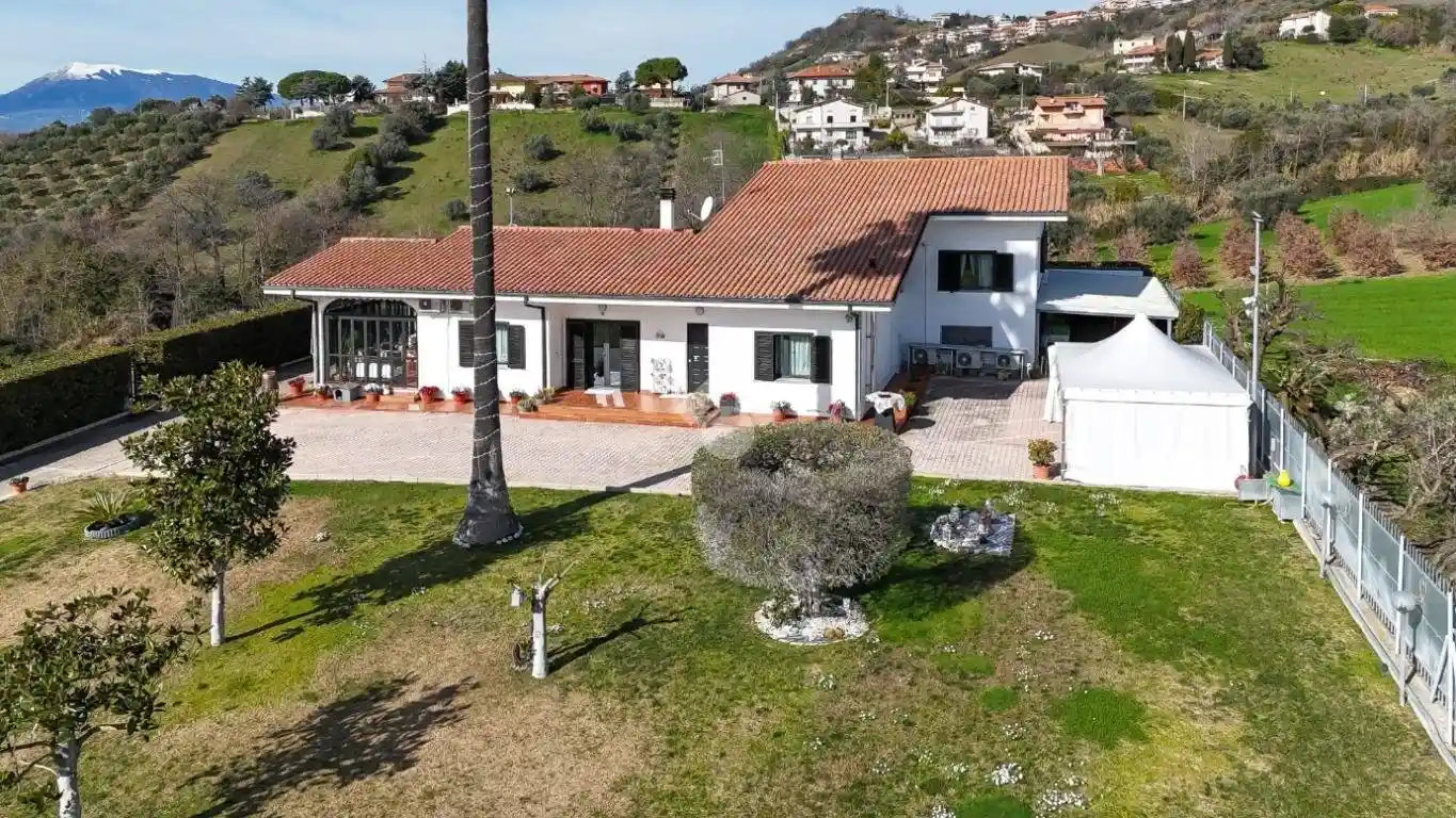 Villa in vendita a Tortoreto