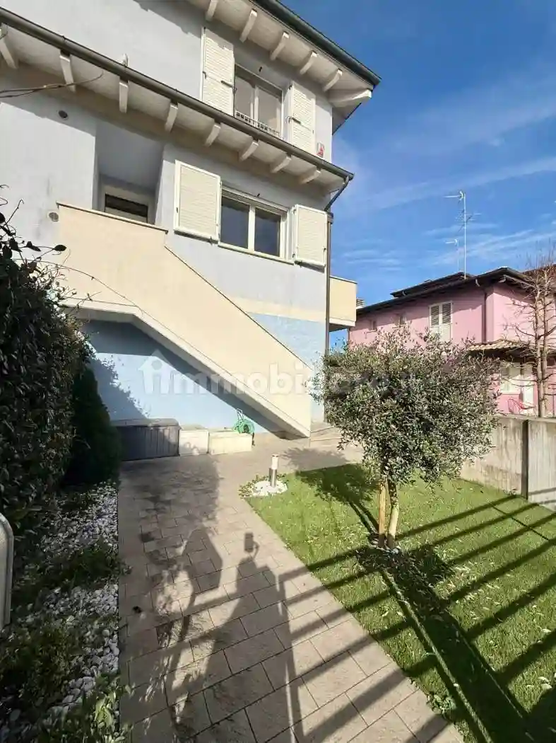 Villetta a schiera - foto 2