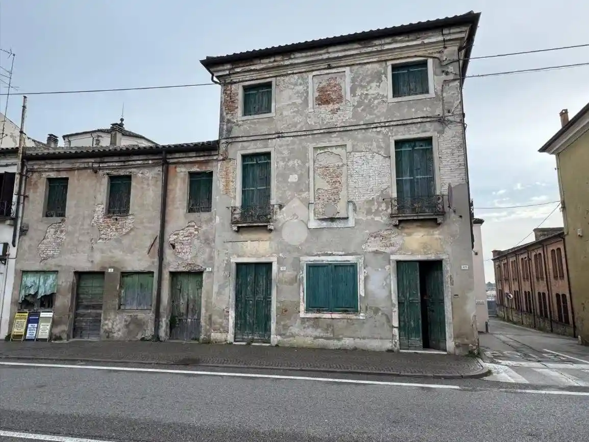 Casa indipendente in vendita a Battaglia Terme