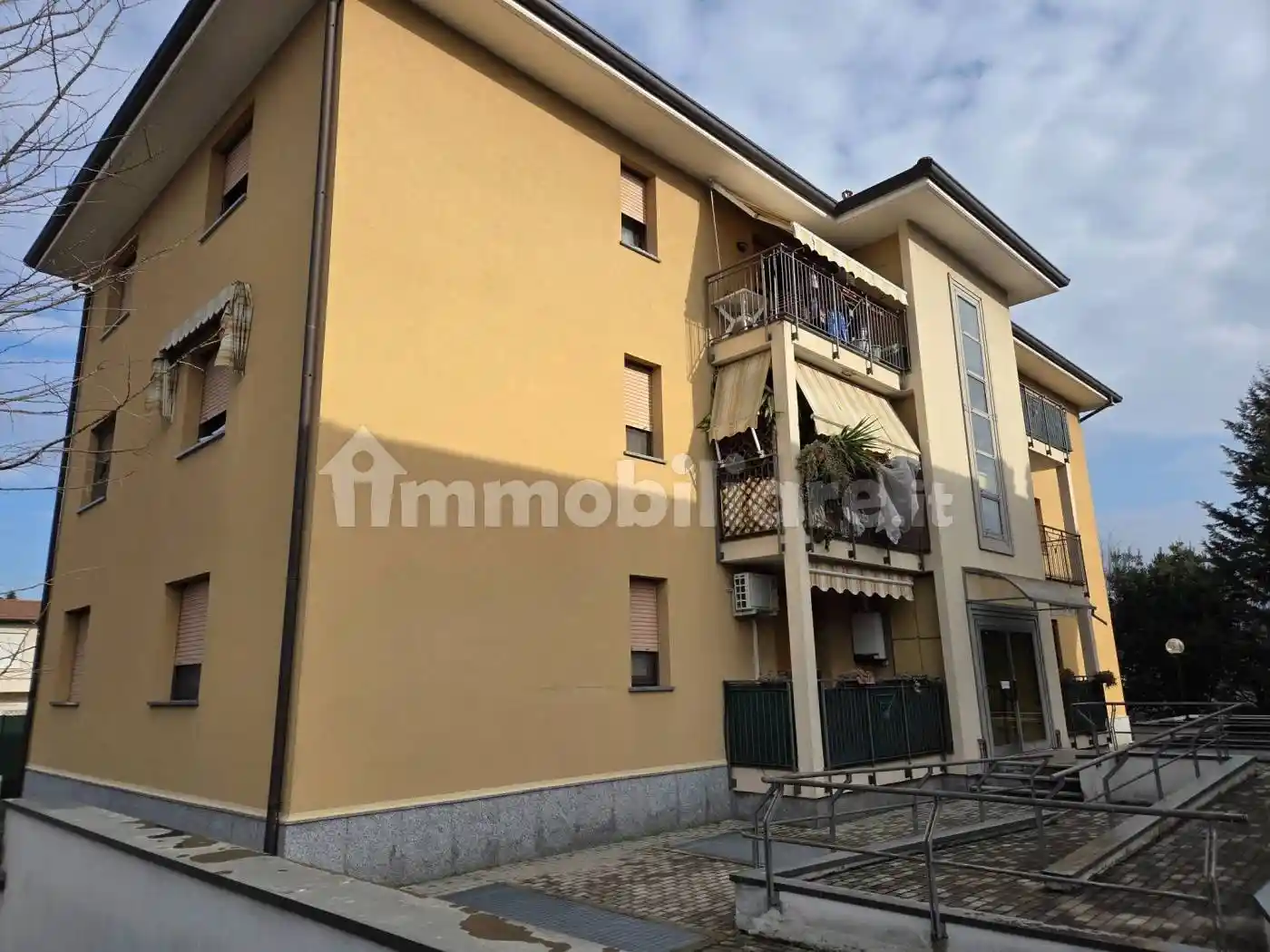 Appartamento in vendita a Cavaria con Premezzo