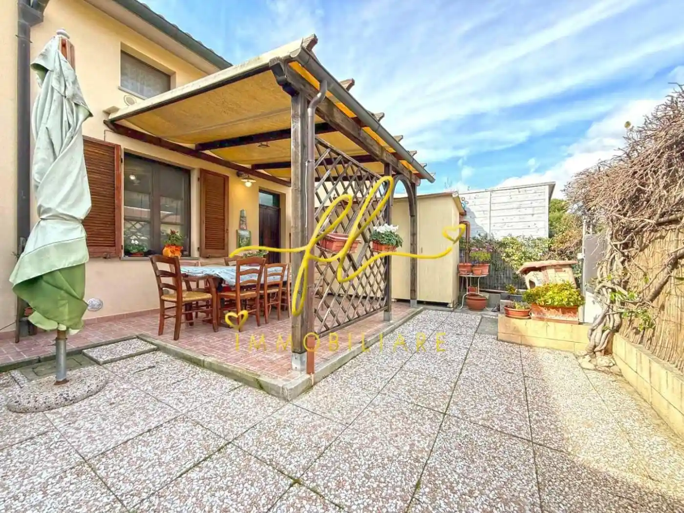 Appartamento in vendita a Cecina