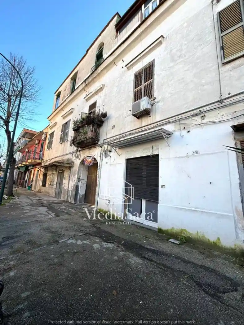 Appartamento in vendita a Napoli