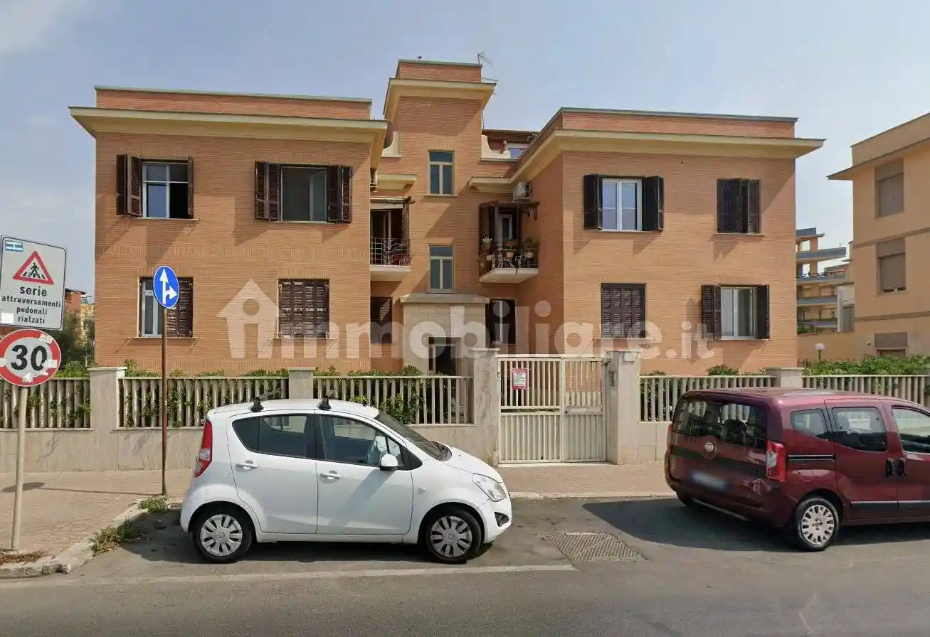 Appartamento in vendita a Roma