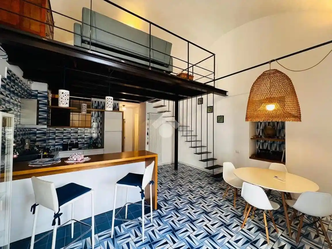 Appartamento in vendita a Vietri sul Mare