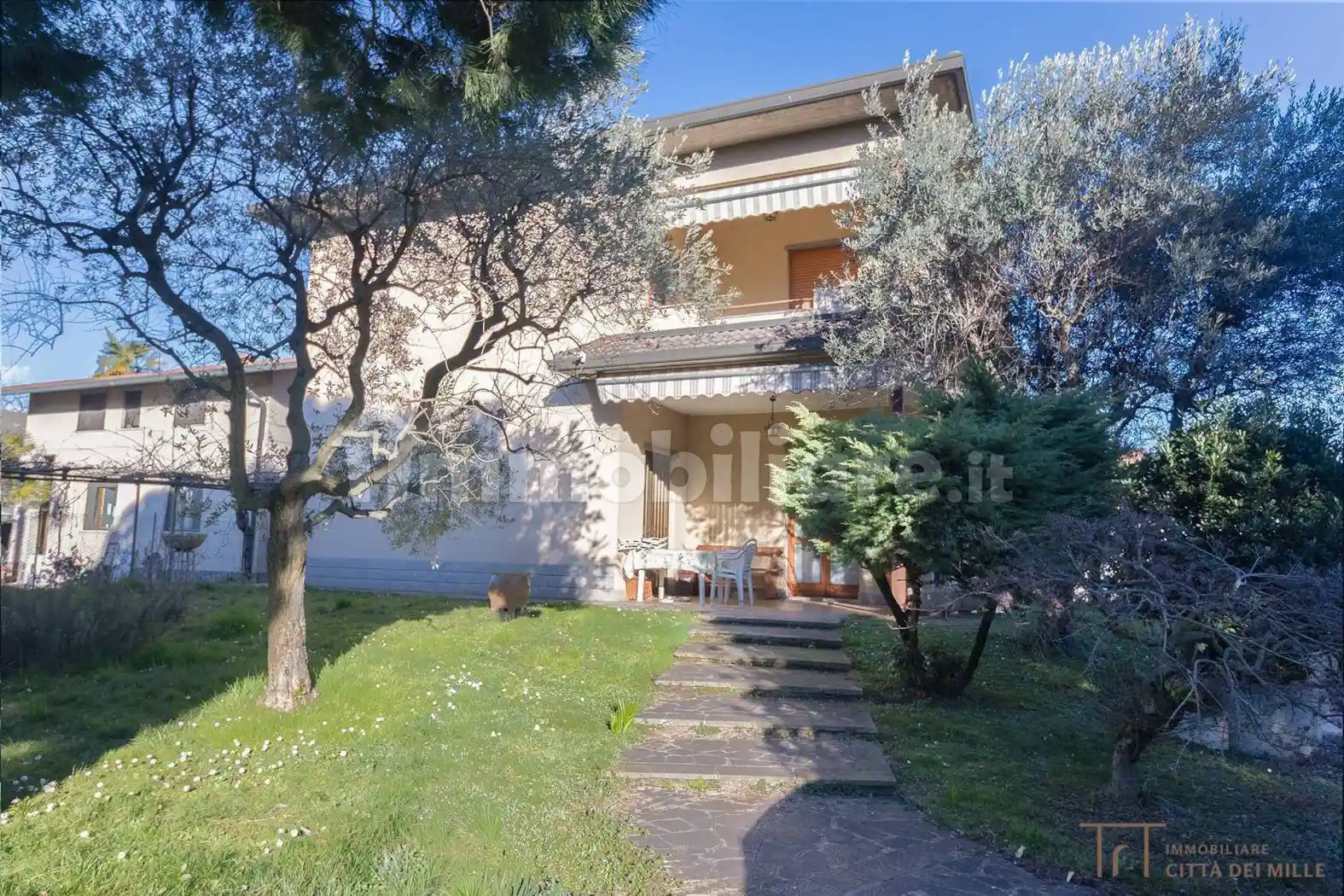 Villa in vendita a Stezzano
