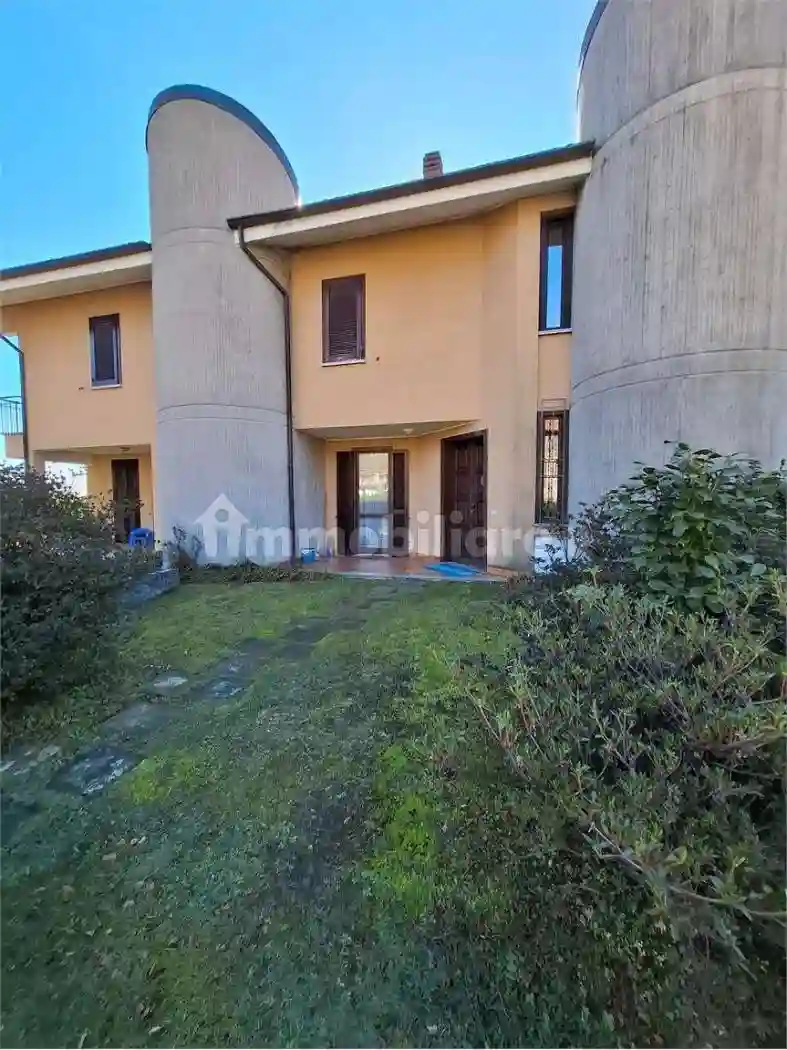 Villetta a schiera - foto 2