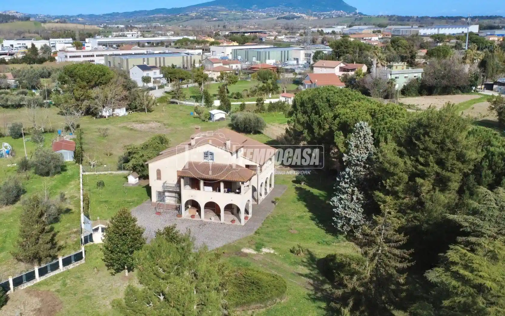 Villa in vendita a Loreto