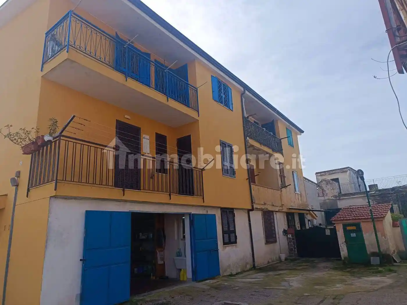 Appartamento in vendita a Castel Volturno