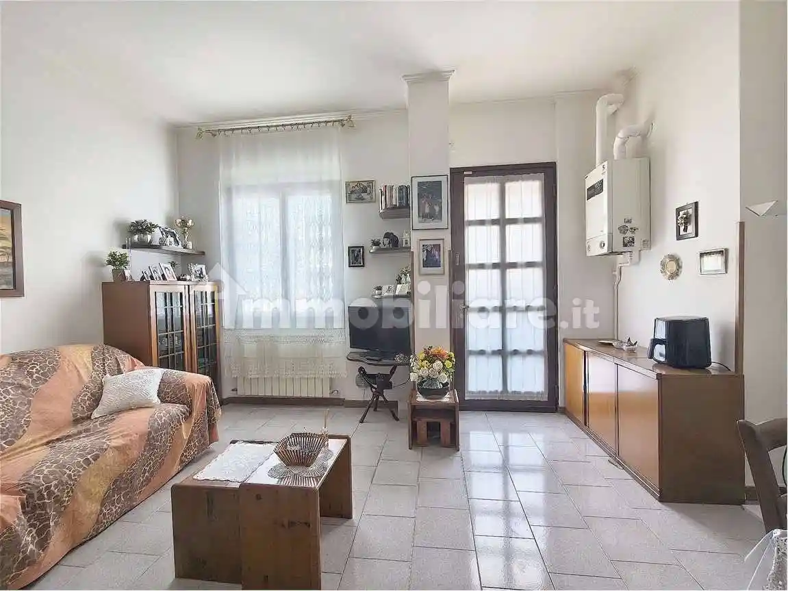 Appartamento in vendita a Lipomo