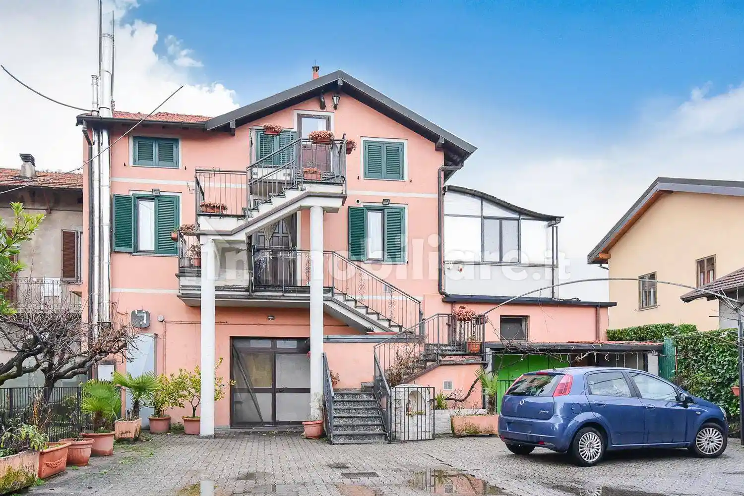 Villa in vendita a Erba