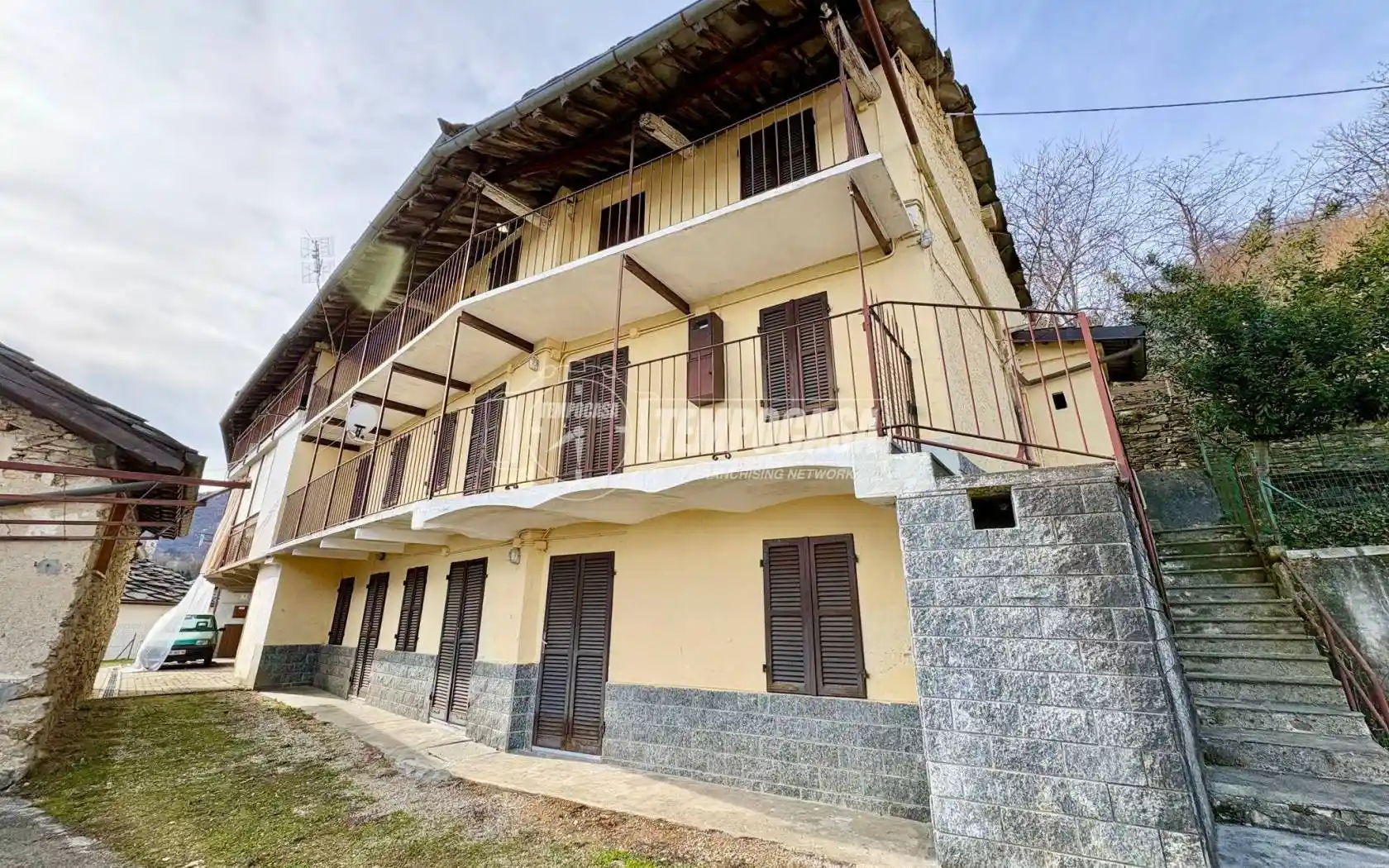 Casa indipendente in vendita a Giaveno