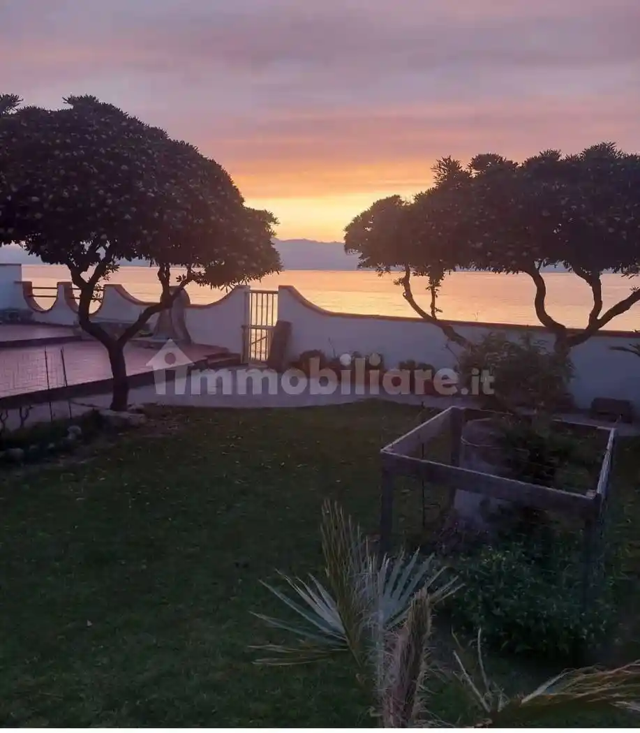 Villa in vendita a Reggio Calabria
