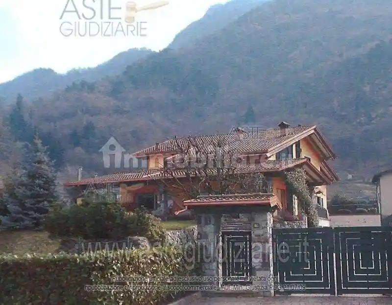 Villetta a schiera in vendita a Esine