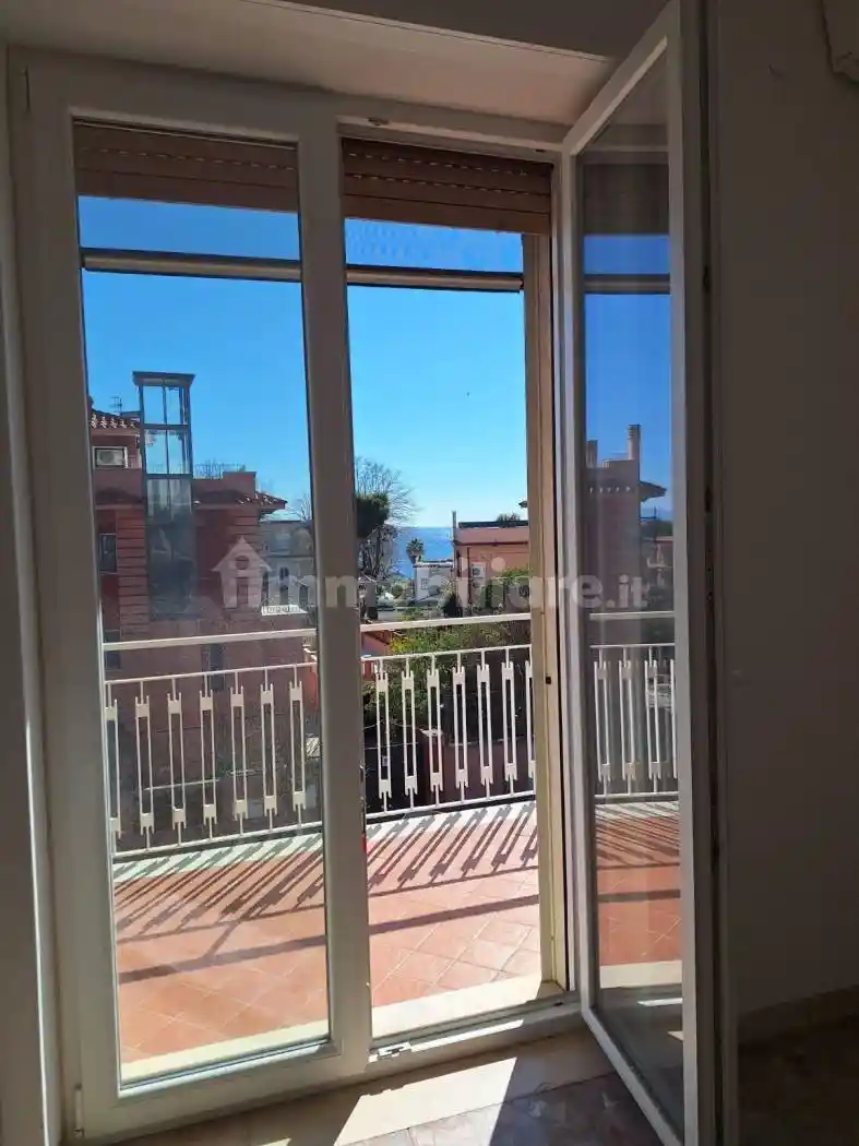 Appartamento in vendita a Pozzuoli