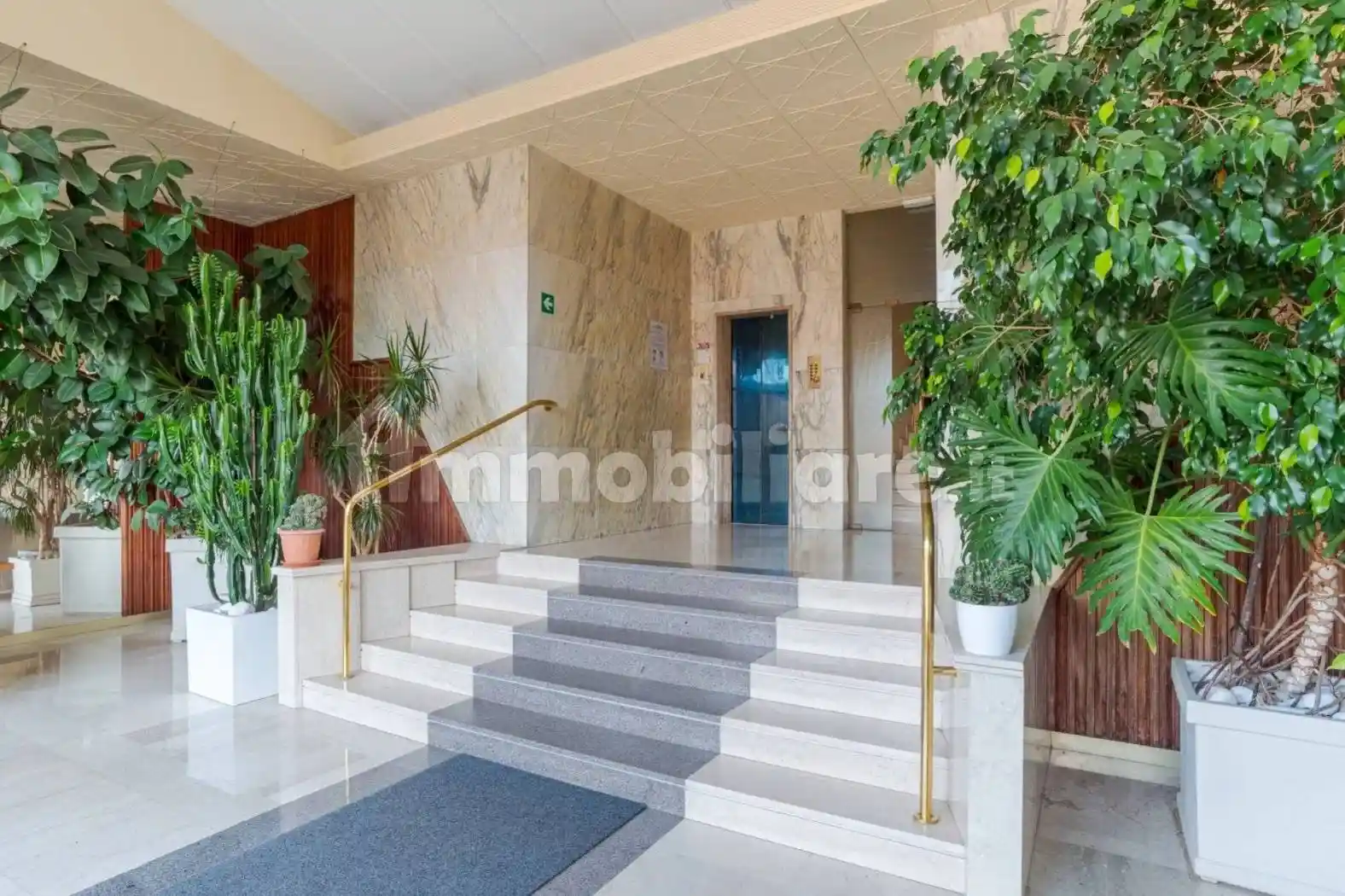 Appartamento in vendita a Como