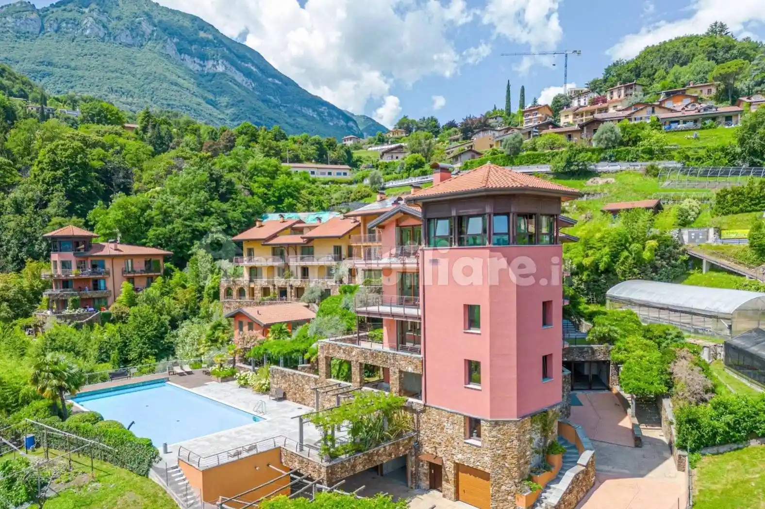 Appartamento in vendita a Menaggio