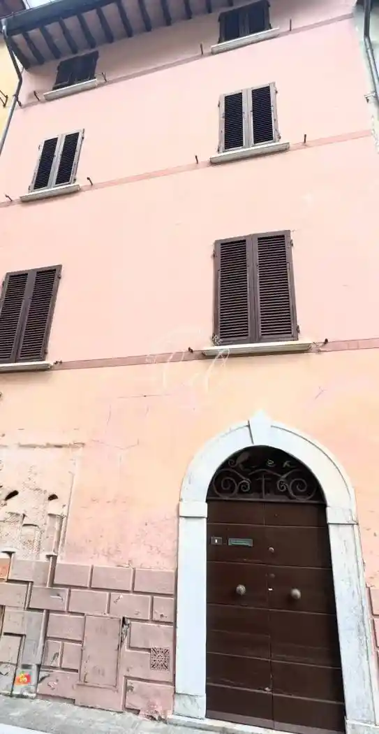 Casa indipendente in vendita a Seravezza